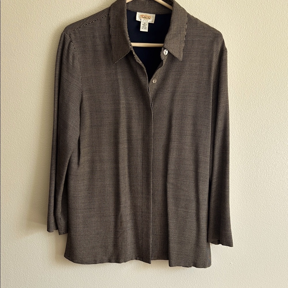 Super Sharp Black/Cream Textured Pattern Rayon/Wo… - image 1